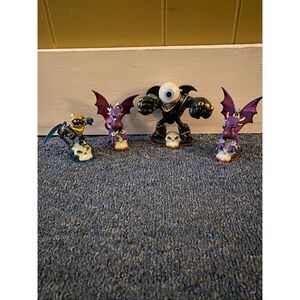 Skylanders undead action figure dolls lot of 4 assorted sizes